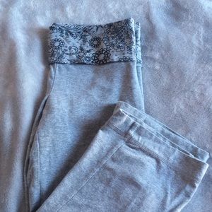 Cropped flared leggings